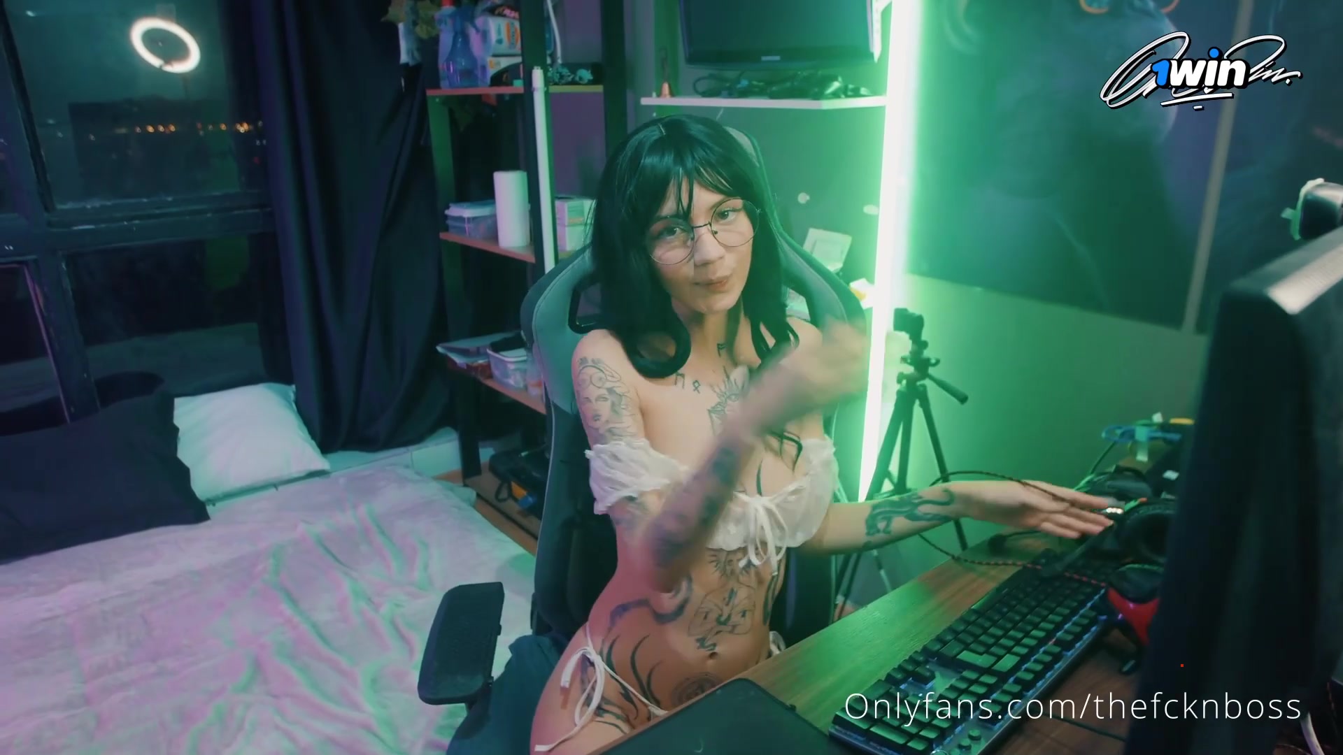 Step sis Luna caught cheating, now getting super-hot ass fucking creampie from m