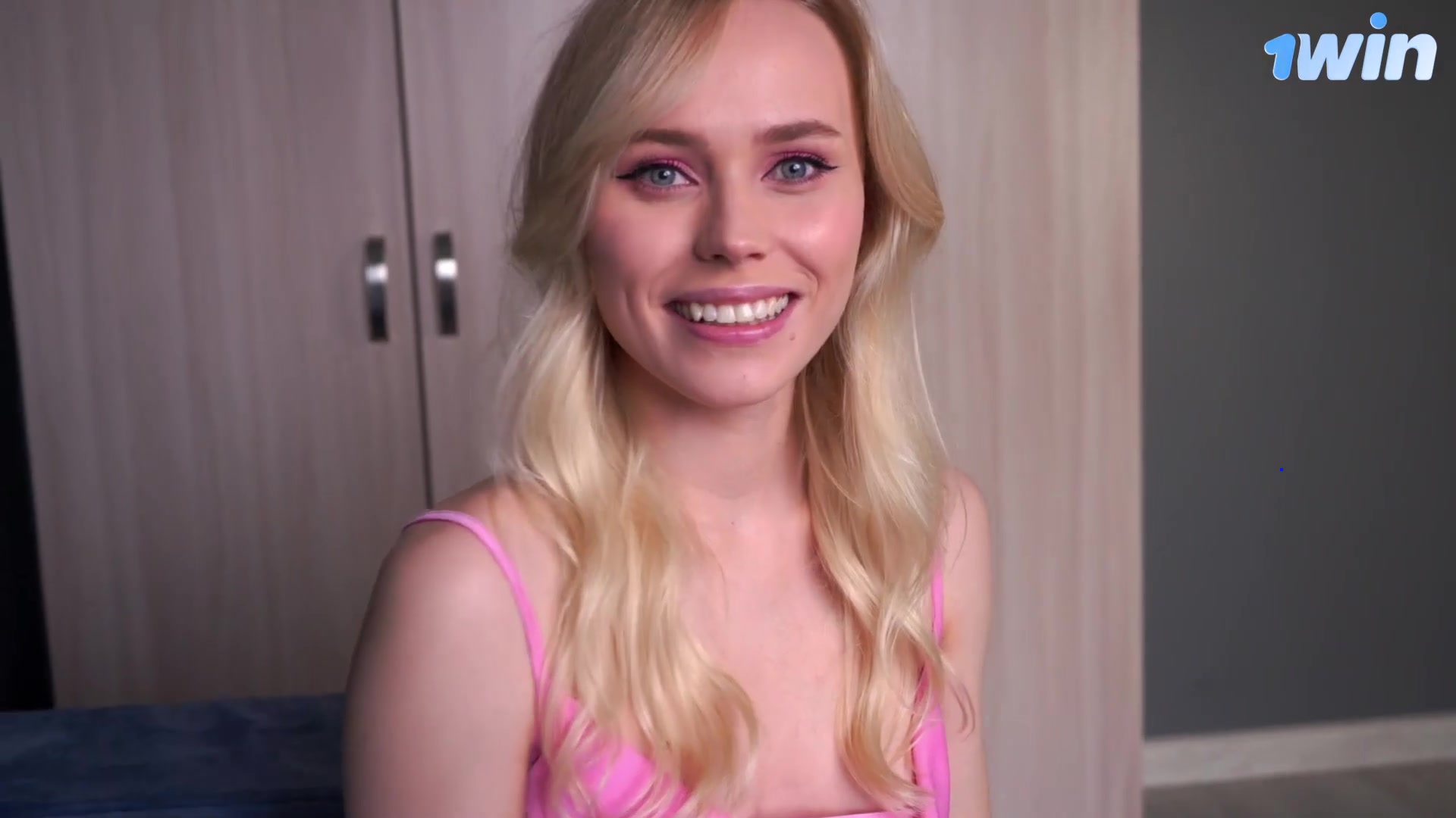 Butt-slamming, big-assed hooker permits creampie from legitimate y/o ultra-cute