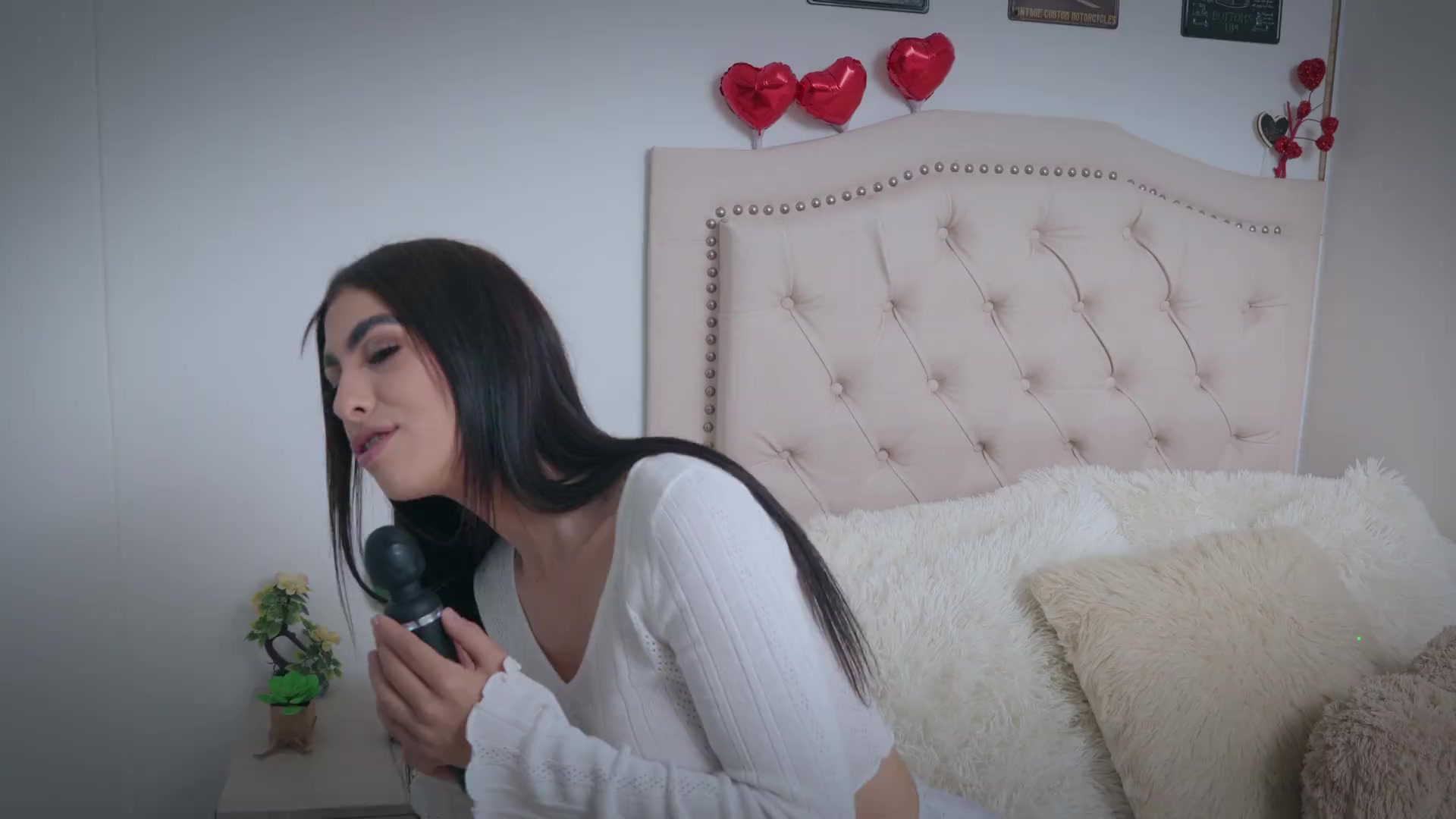 Lesbian lies to her buddy for a steamy 3some - best porn!