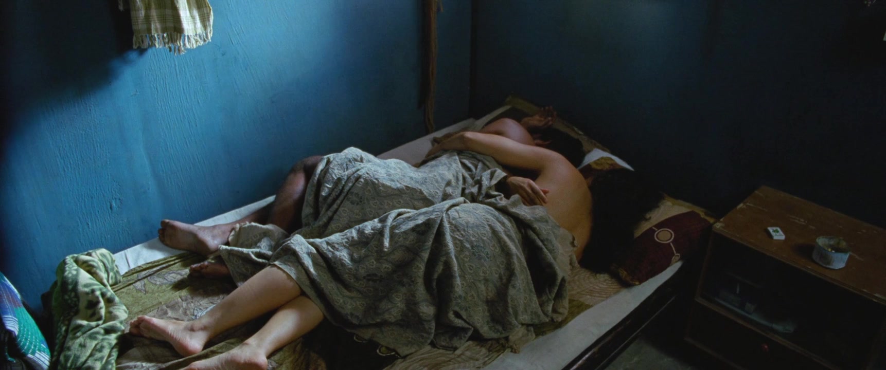 Radhika Apte Nude Scene From Sister Midnight