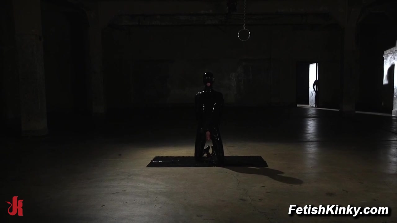 Lea Lexis Latex Dungeon Domination