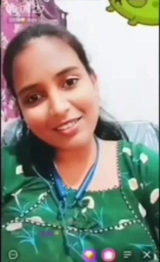 Gouthami reddy manthena Hot in Nighty removing bra and showing nude boobs in video call ???