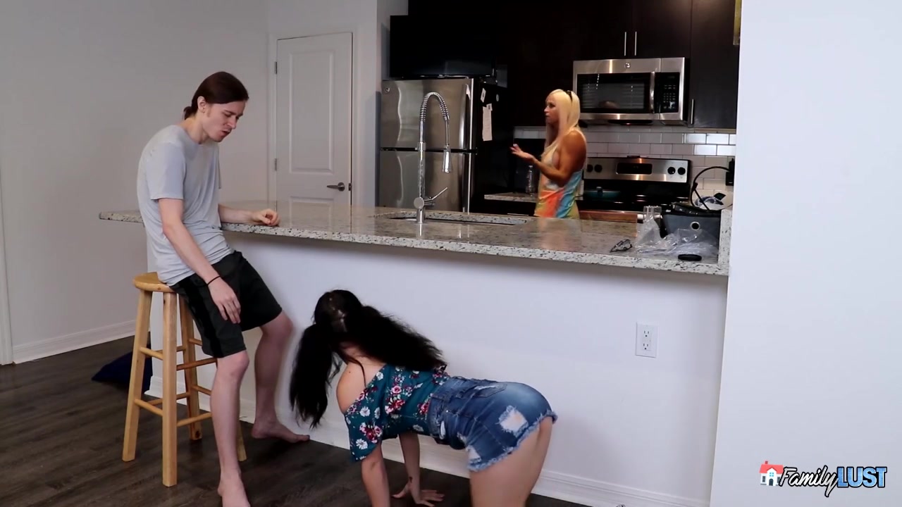 Family Foursome - Episode 1