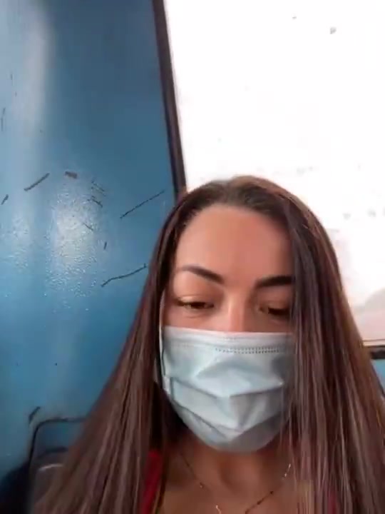 Masturbandose en el transporte publico