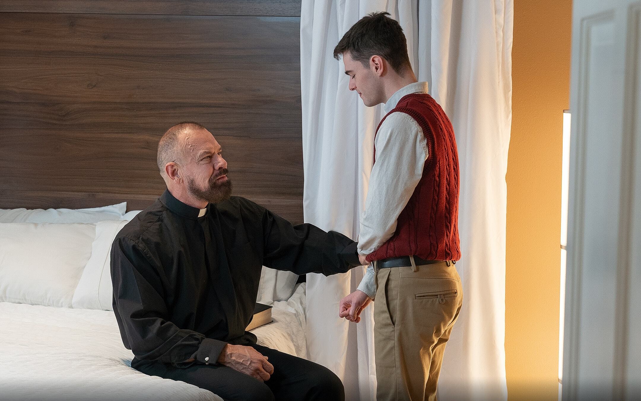 My first anal experience with our DILF Priest