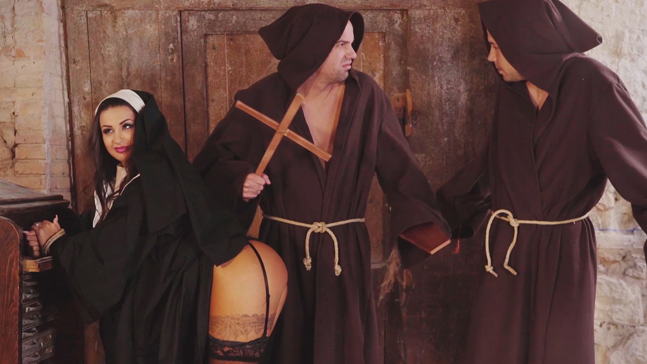 Porn Babe Turned Nun can't get out of the Loop!